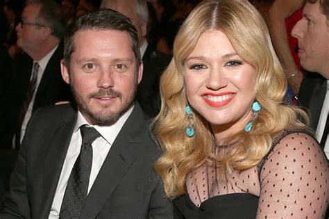 Kelly Clarkson is engaged to marry talent manager Brandon Blackstock, the singer announced over Twitter on Saturday. “I’M ENGAGED!!!!! I wanted y’all to …